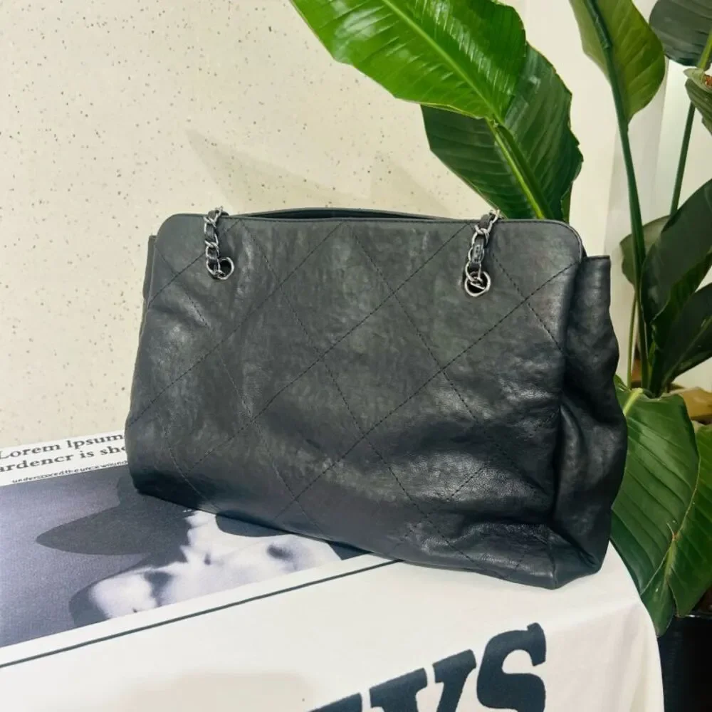 Chanel Women Pre-Loved Bag Very Good Condition
